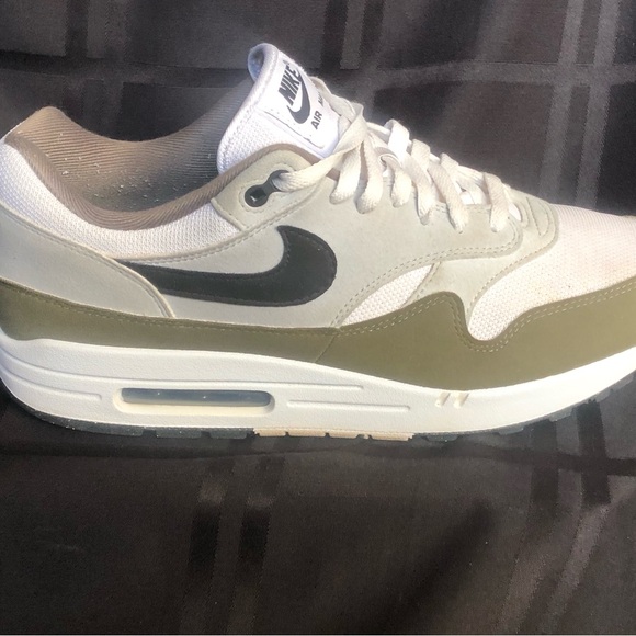 Nike Men’s Air Max 1 Athletic Shoes in White, Olive, Black main image 10